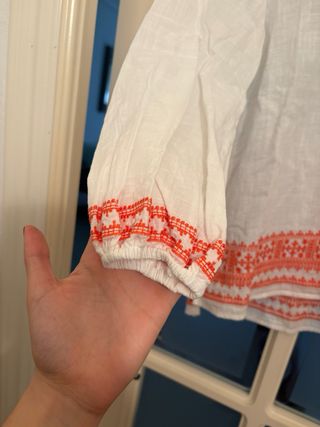 Blusa blanca lino bordados naranja talla única