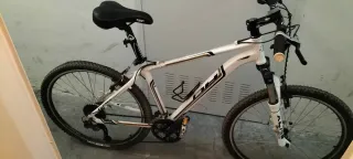 Bicicleta BH Blanca