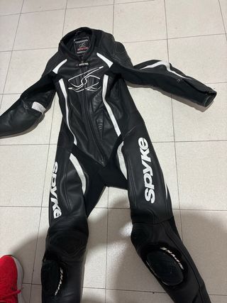 Mono de moto Spyke talla 50 M/L