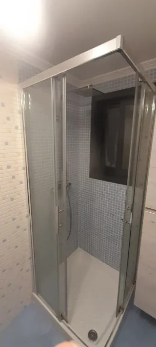 Mampara de ducha cristal y metal