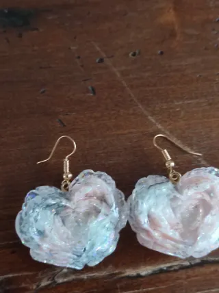 Orecchini  a forma cuore resina effetto tulle rosa