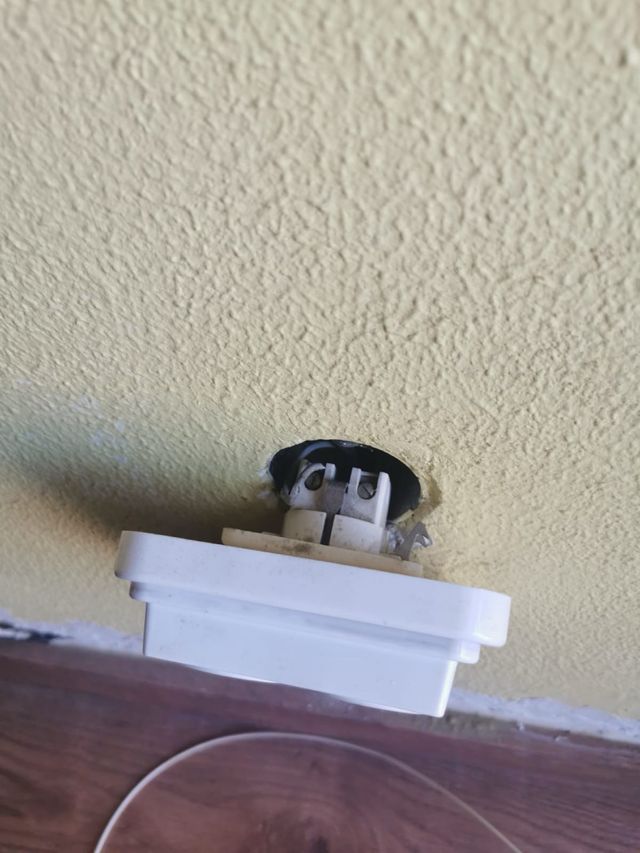 Electricista Lampista a domicilio