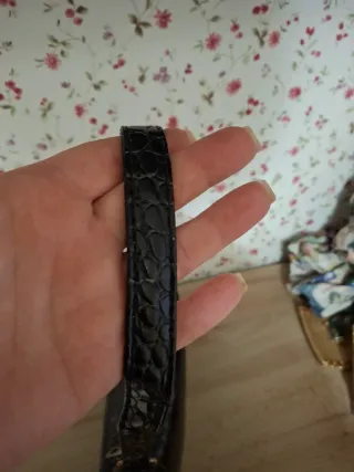 Borsetta donna nera effetto coccodrillo