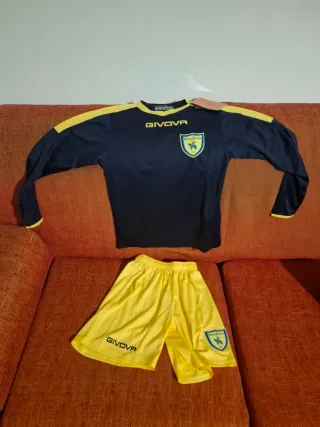 Kit Calcio Chievo Verona Givova taglia 2XS