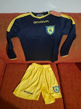 Kit Calcio Chievo Verona Givova taglia 2XS