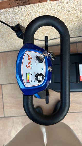 Escooter eléctrico plegable azul