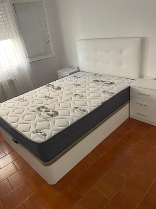 Liquidación:canapés y colchones armarios y sofasso