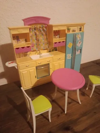 Cucina e tavolo Barbie
