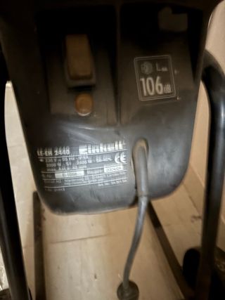 Biotrituradora con ruedas