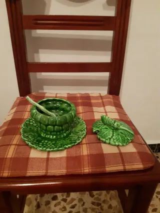 Azucarero antiguo de cerámica verde