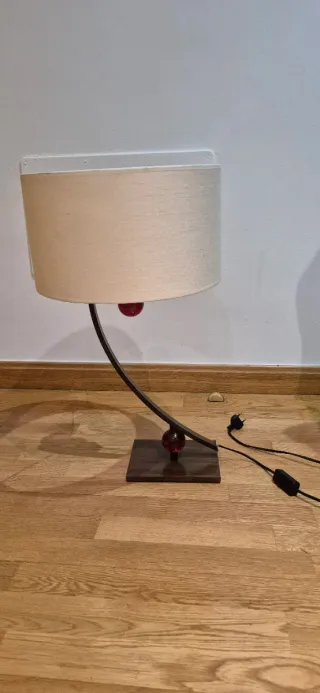 Lámpara de mesa y pie cristal y metal