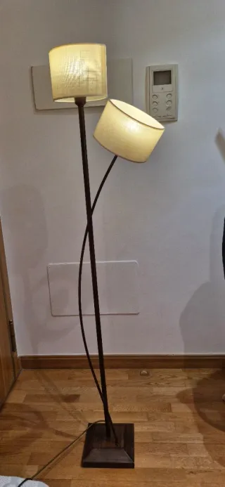 Lámpara de mesa y pie cristal y metal