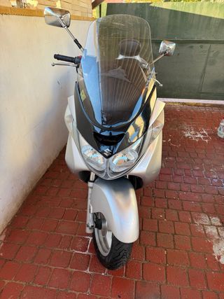 Suzuki Burgman 400 Plata Negra