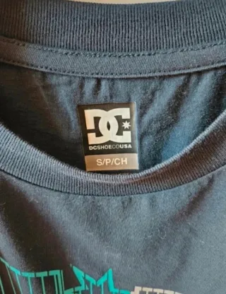 T-shirt DC Shoes uomo blu e verde acqua