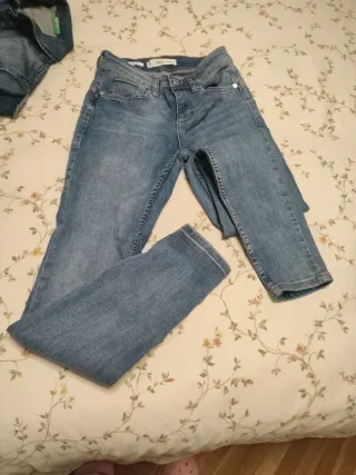 Pantalón vaquero Mango Push-Up Talla 34