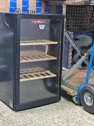 Vinoteca marca JOCEL