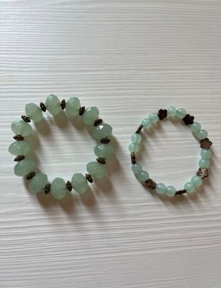 Set 2 bracciali perline fiore verde
