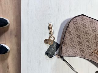 Bolso Guess Beige y Marrón