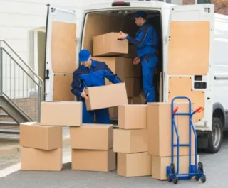 Se hacen mudanzas portes limpiezas y vaciados