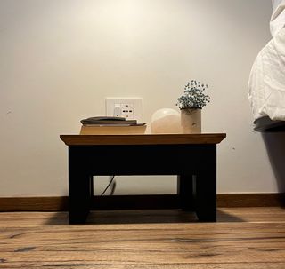 Tavolino in legno fatto a mano