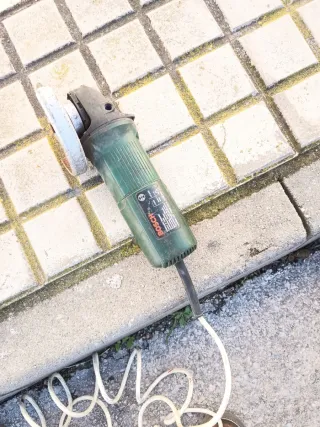 Amoladora Bosch Radial