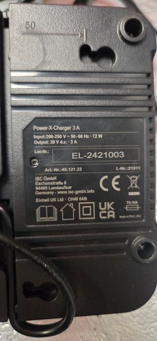 Cargador Einhell Power-X-Change 18 V 3 A