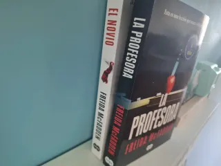 Libro El novio y la profesora Freida McFadden