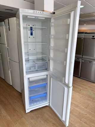 COMBI INDESIT 2MTS NOFROST A++. GARANTÍA