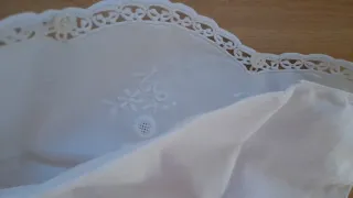 Coppia bustine portaoggetti ricamate