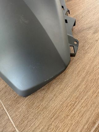 Chapa lateral frontal Yamaha XMAX