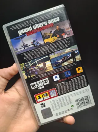 Scatola e manuali GTA Liberty City Stories PSP