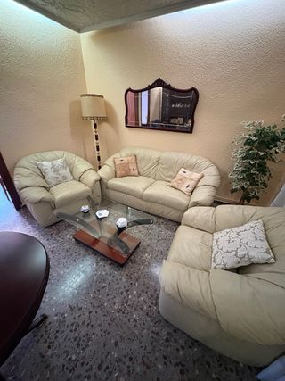 Se vende piso por mercadona