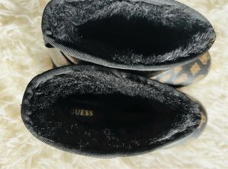 Botines Guess Marrones y Negros