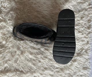 Botines Guess Marrones y Negros