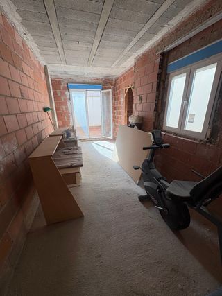 Se vende piso con ascensor