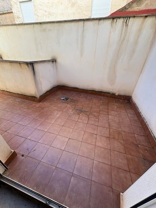 Se vende piso con ascensor