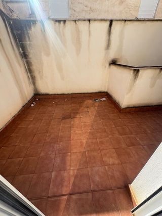 Se vende piso con ascensor