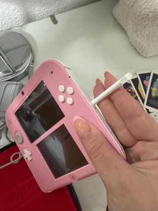 Nintendo 2DS Rosa con Accesorios