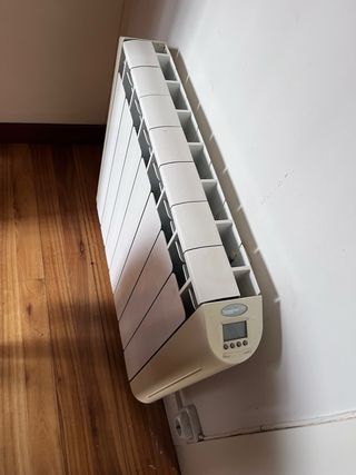 Radiador Eléctrico Aceite Pared