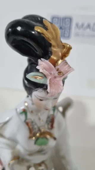 Figura Geisha Porcelana 17cm