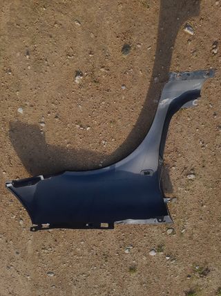 Aleta iz clio 01 de plástico NO SPORT