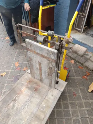 Báscula antigua de pesaje