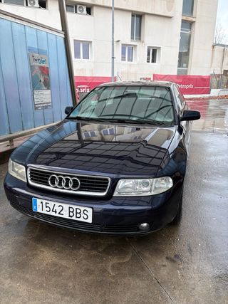 Audi A4 1.8T etiqueta C