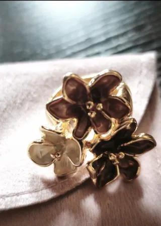 Lote 5 Anillos Bisutería Flor y Piedras