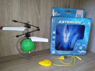 Drone Asteroide con Telecomando