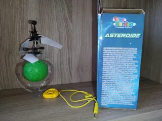 Drone Asteroide con Telecomando