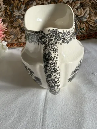 Lechera La Cartuja de Sevilla Vistas Negro.