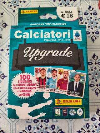 Calciatori 25-26, 618 figurine, 6 kinder, upgrade.