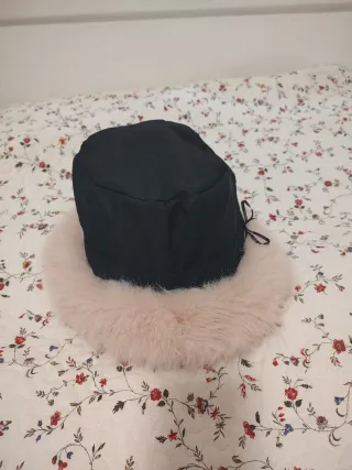 Gorro pelo ruso rosa