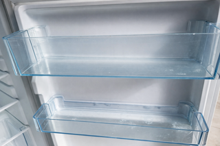 Frigorífico TEKA TS1-130 bajo encimera – 133L – A+